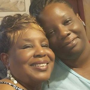 Meet your Posher, Desiree